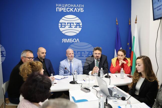 България даде нови празници на Европейския съюз, каза в Ямбол генералният директор на БТА Кирил Вълчев