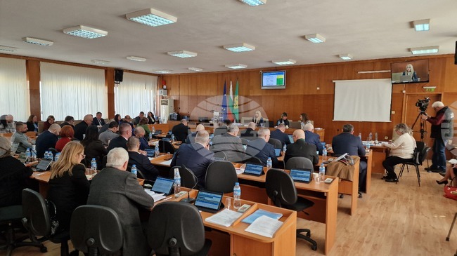 Общинските съветници в Шумен приеха Правилник за финансиране на младежки проекти 