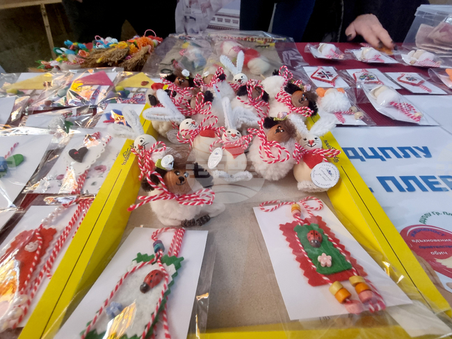 Плевен - Медицински университет - базар на мартеници