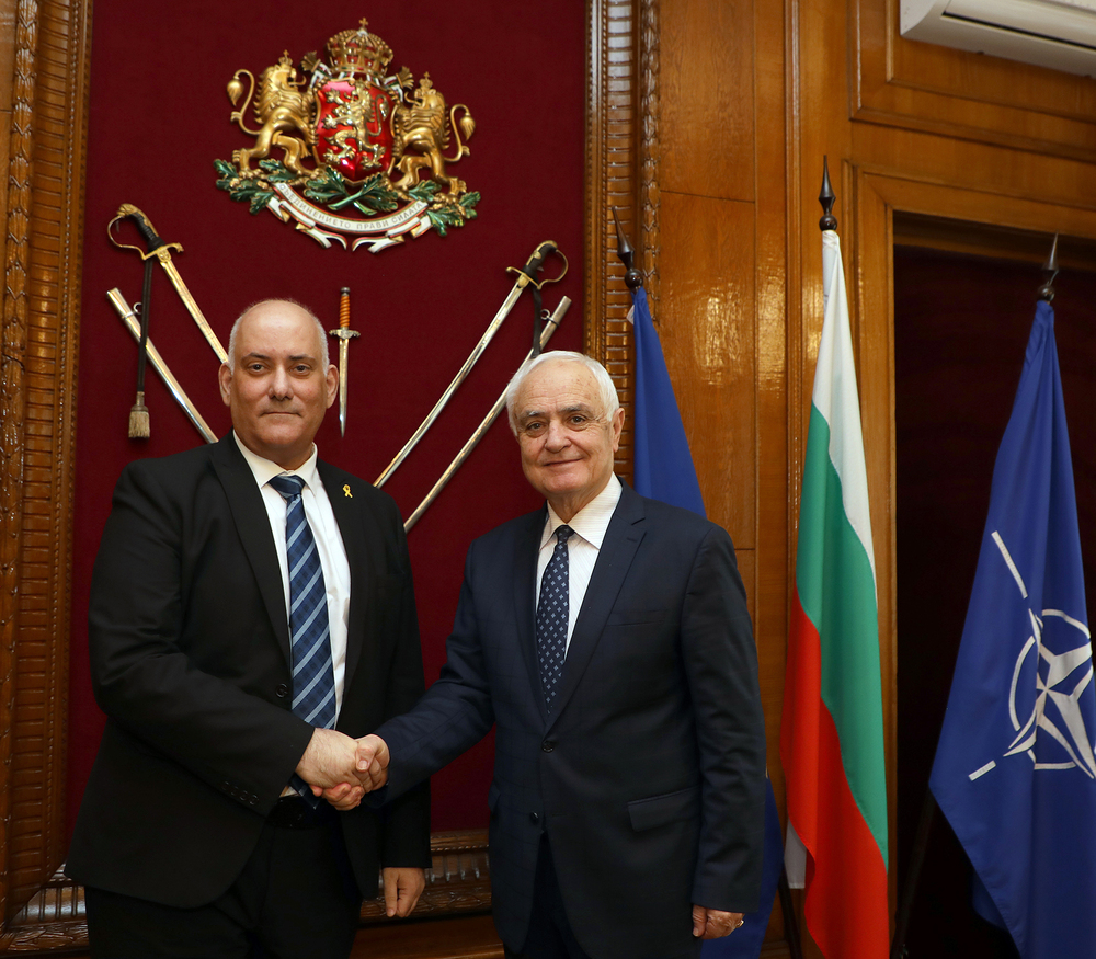 Defence Minister, Israeli Ambassador Discuss Complicated Security Situation in Europe, Mideast