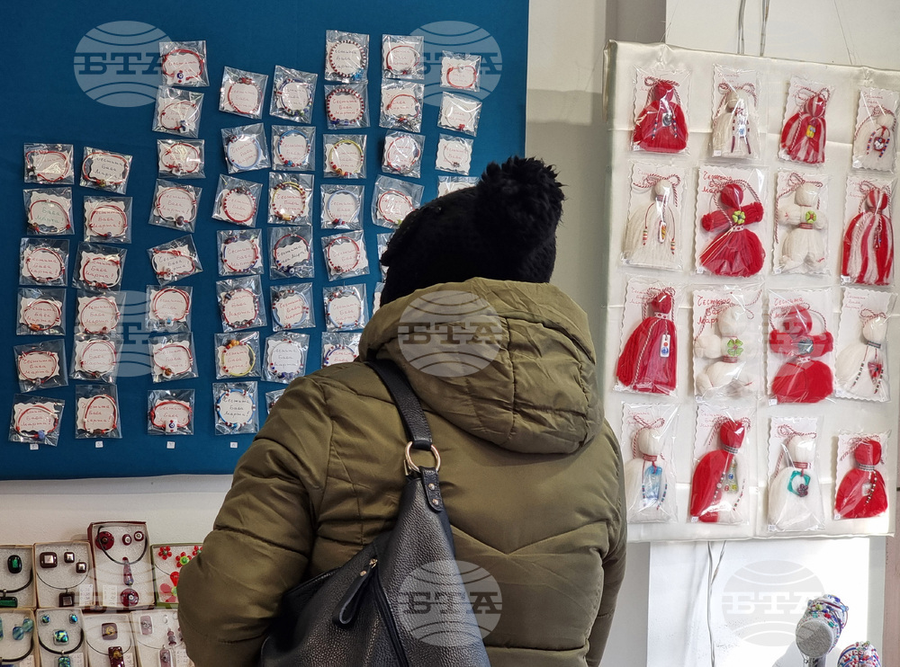 Варна - Сдружение за развитие на приложните изкуства - „Пролетна изложба“