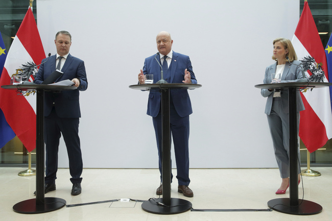 Социалдемократите и НЕОС отново формираха управляваща коалиция във Виена