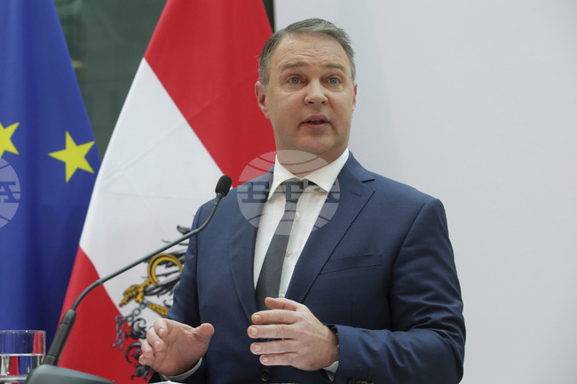 АПА: Австрийският вицеканцлер направи обръщение по случай 80 години от атомната бомбардировка над Хирошима