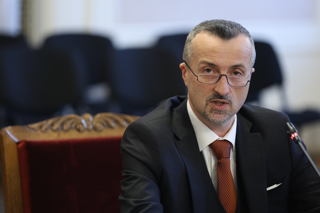 Election of Health Insurance Fund Governor Last on Parliament's Agenda on Thursday