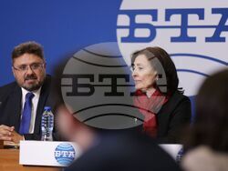 Национален пресклуб на БТА - шрифт ЛИК