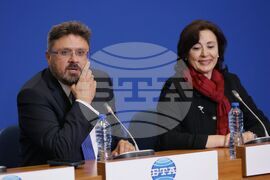 Национален пресклуб на БТА - шрифт ЛИК