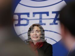 Национален пресклуб на БТА - шрифт ЛИК