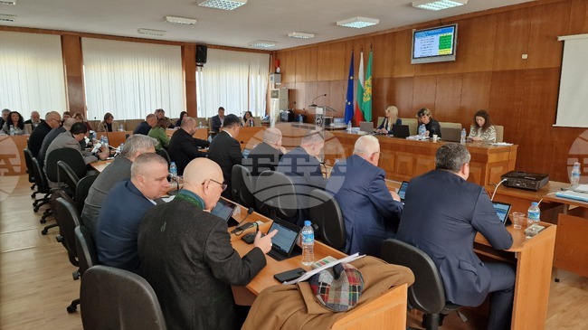 Общинският съвет в Шумен гласува за свикване на извънредно събрание на Асоциацията по ВиК и осигуряване на нивомер за яз. "Тича"