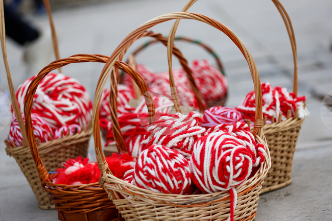 Посолството на България в Япония търси доброволци, които да помагат за организирането на Българския фестивал „Мартеница“ в Токио 