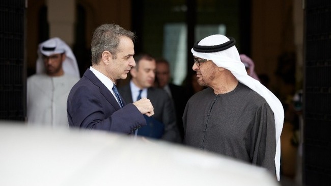АНА-МПА: Гръцкият премиер Мицотакис се срещна с президента на ОАЕ шейх Мохамед бин Зайед Ал Нахаян