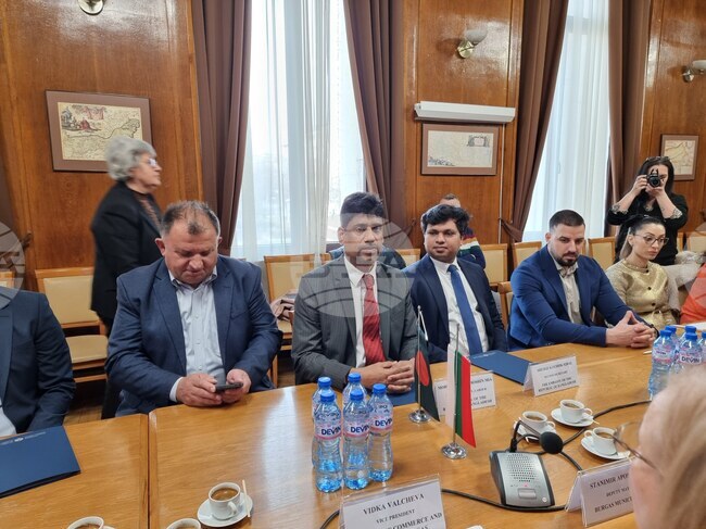 Възможностите за наемане на работници от Бангладеш бяха обсъдени в Бургас