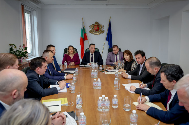 Министър Иван Пешев се срещна с представители на Комитета по сигурност по време на спортния мероприятия към Съвета на Европа