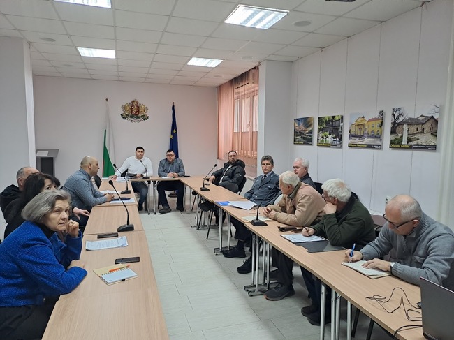 Областна комисия „Военни паметници“ в Пазарджик подкрепи четири предложения за ремонт и поддръжка на военни паметници в областта през 2025 г.