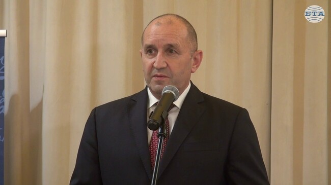 Президентът Румен Радев очаква правителството да последва примера на служебния кабинет „Донев“ и да има второ и трето плащане по Плана за възстановяване