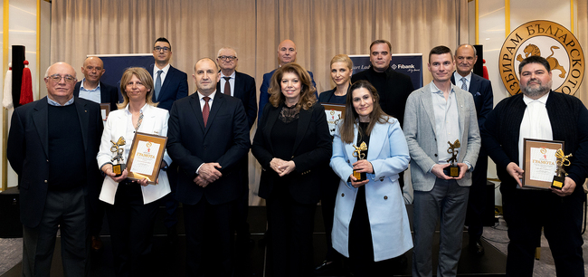 Държавният глава Румен Радев отличи „ЕндуроСат“ с награда „Златна мартеница“ за високотехнологична иновативна компания