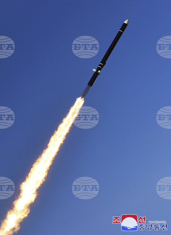 Северна Корея изстреля неидентифицирана балистична ракета