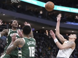Nuggets Bucks Basketball