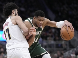 Nuggets Bucks Basketball