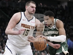 Nuggets Bucks Basketball