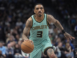 Hornets Mavericks Basketball