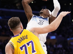Timberwolves Lakers Basketball