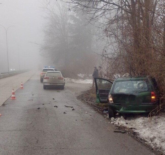 Двама души са ранени при катастрофа край Шумен