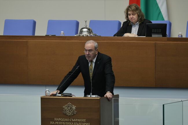 С декларация "Възраждане" настоя за незабавна оставка и арест на председателя на НСИ Атанас Атанасов