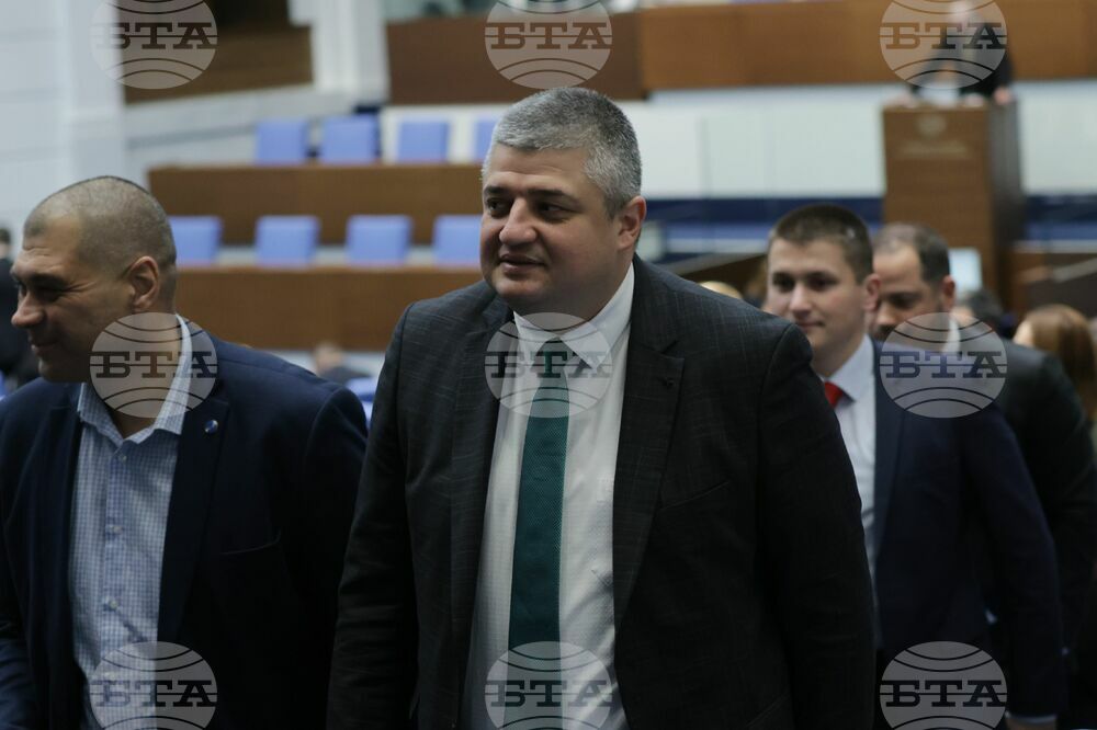 Парламент - заседание - Байрам Байрам