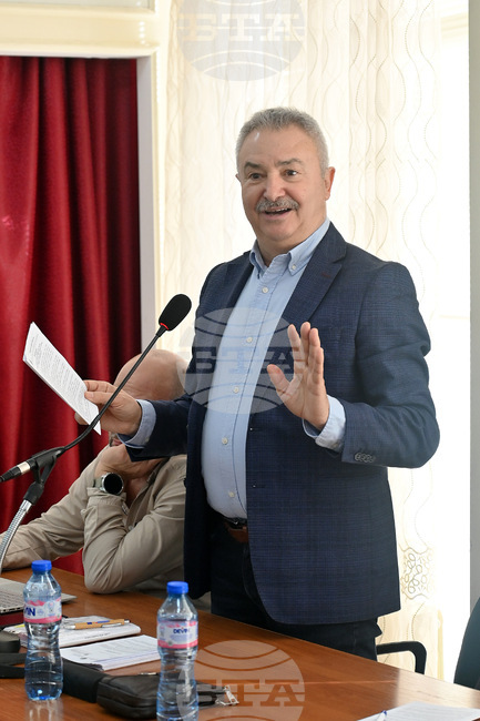 Строителна програма за 1 милион лева е изпълнила Община Монтана в селата, в града ремонтите продължават 