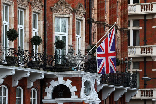 От днес Великобритания изисква електронно разрешение за пътуване при кратък престой за граждани на ЕС, припомнят от МВнР