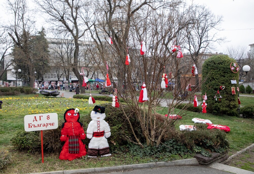 Училища, детски градини и читалища в Стара Загора ще облекат парк „Пети октомври“ в червено-бяла премяна