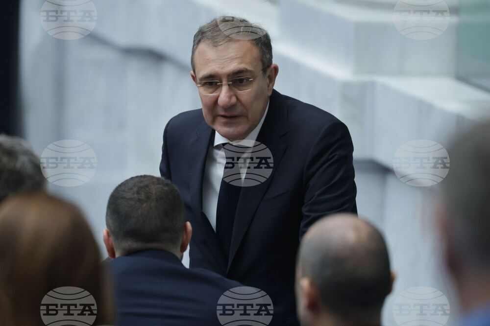 Иска ми се в Северозападна България да започне строеж на нови ядрени мощности, каза Борислав Гуцанов