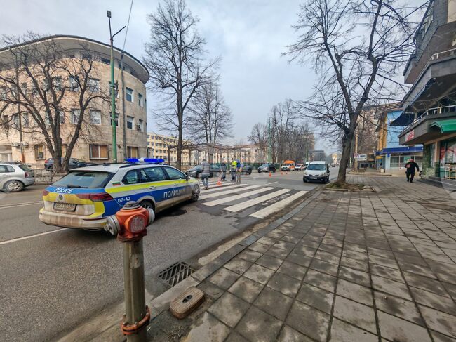 Жена е блъсната на пешеходна пътека в Габрово