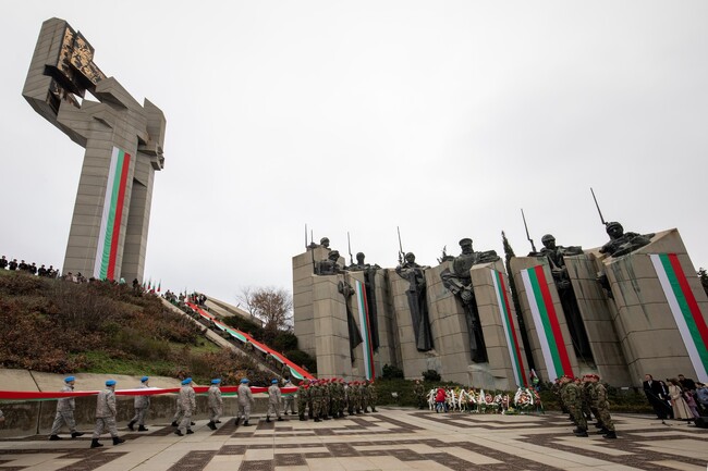 Безплатни автобуси за честването на 3 март ще возят до комплекса „Бранителите на Стара Загора“