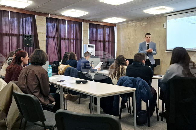 Шумен - „Млади дипломати в действие“ - обучение