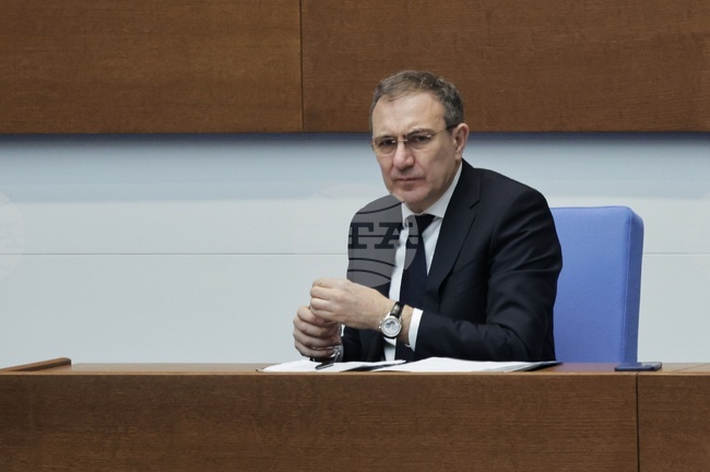 Програмата "Топъл обяд" ще продължи и след 30 септември, каза социалният министър Борислав Гуцанов