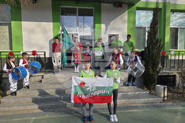 Петрич - „Най-дългото училищно хоро” -  инициатива