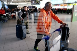 Летище „Васил Левски” - антарктици - участници - посрещане