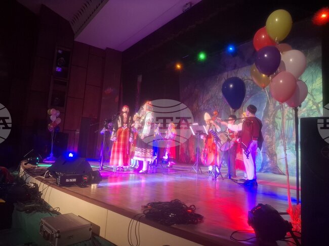 Благотворителен концерт и базар събраха над 8700 лева за лечението на десетгодишно дете от Смолян