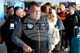 Летище „Васил Левски” - антарктици - участници - посрещане