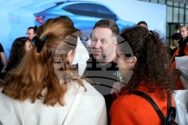 Летище „Васил Левски” - антарктици - участници - посрещане