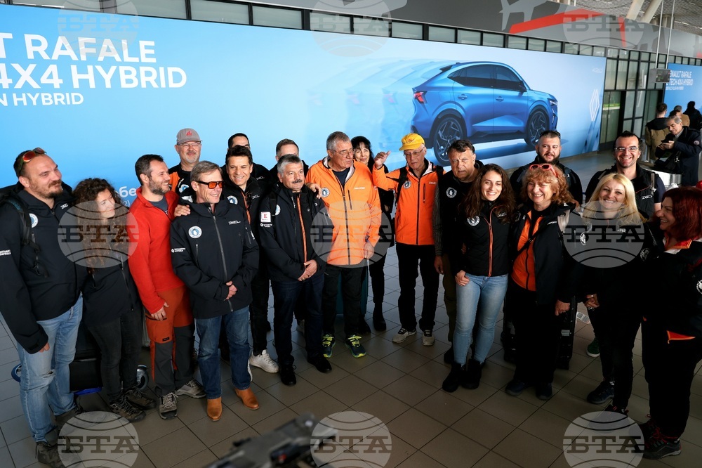 Много са постиженията в 33-тата българска антарктическа експедиция, бяха реализирани 26 научни проекта, каза проф. Христо Пимпирев