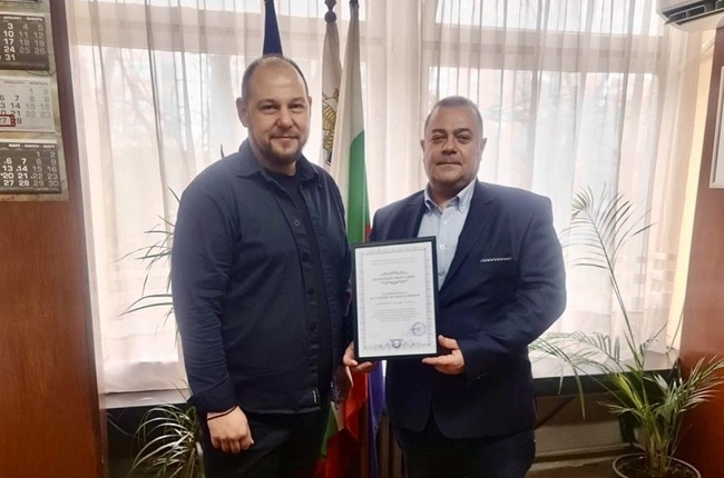 Директорът на бургаската полиция се срещна с декана на Центъра по юридически науки към Бургаския свободен университет 