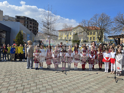 Петрич - Четвърто основно училище „Христо Смирненски” - посрещане на Баба Марта