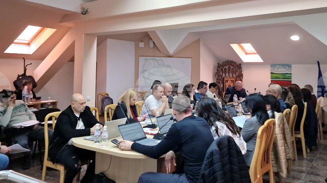 Общинският съвет в Ихтиман ще реши дали да даде съгласие за преминаване и учредяване на сервитутни права върху имоти общинска собственост