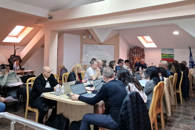 Община Ихтиман ще кандидатства с проект за закупуване на компостери, решиха общинските съветници