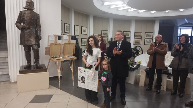 В Плевенската панорама е подредена изложба с творбите, изпратени за Националния конкурс за детска рисунка „Освобождението“