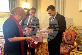 Турция - Истанбул - Българско неделно училище - ученици - мартеници