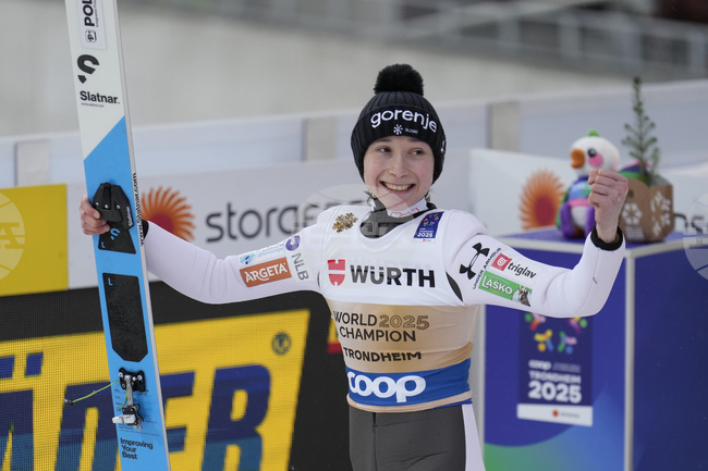 Ника Превц спечели световната титла за жени по ски скок от малка шанца