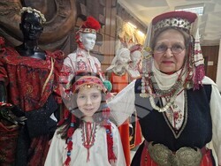 Хасково - „С ръце и сърце“ - ръкоделие - изложба